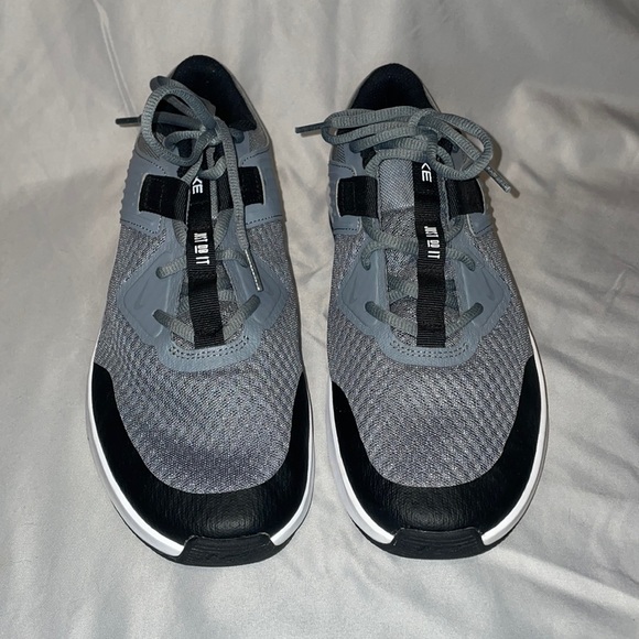 Nike Other - Size 10 Men’s Nike Grey White Black Athletic Shoes Sneakers Tennis Shoes